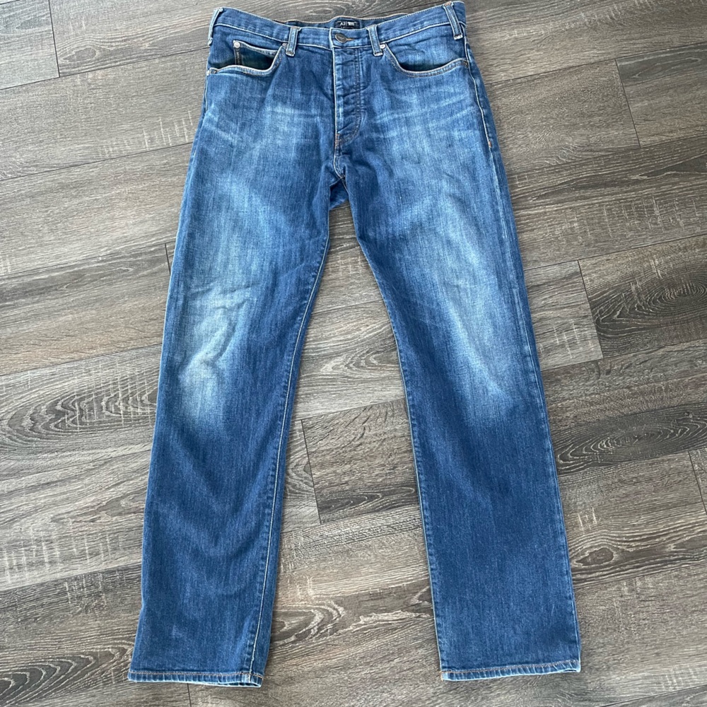 Men’s AJ Armani Jeans. Straight leg. 33x32
